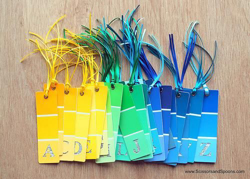 Alphabet bookmarks in a rainbow of colors. You could use different colors for different school subjects: green fro geography, blue for history etc. Via