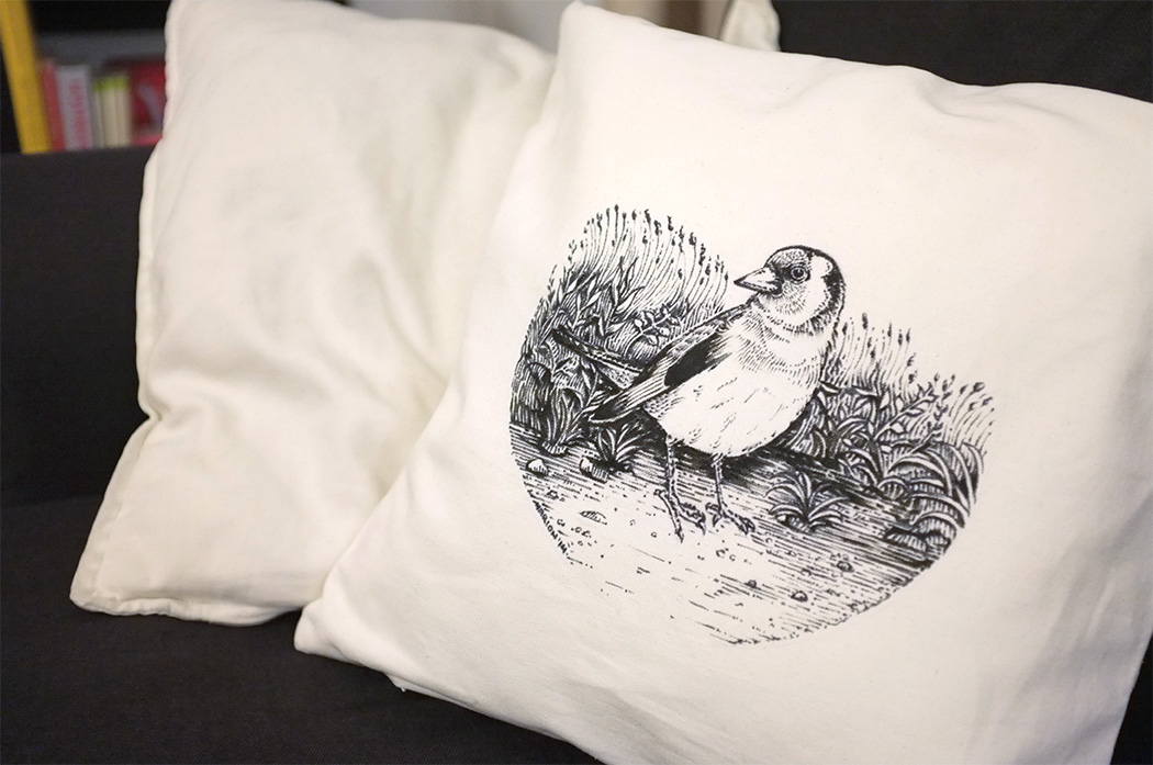 bird-cushion-Marion Kamper 2