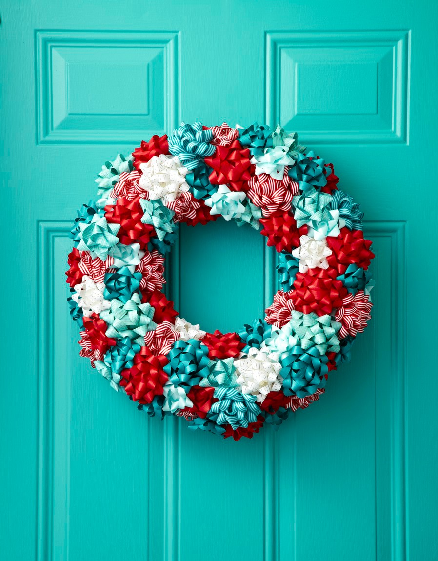 1447793415-wrap-wreath