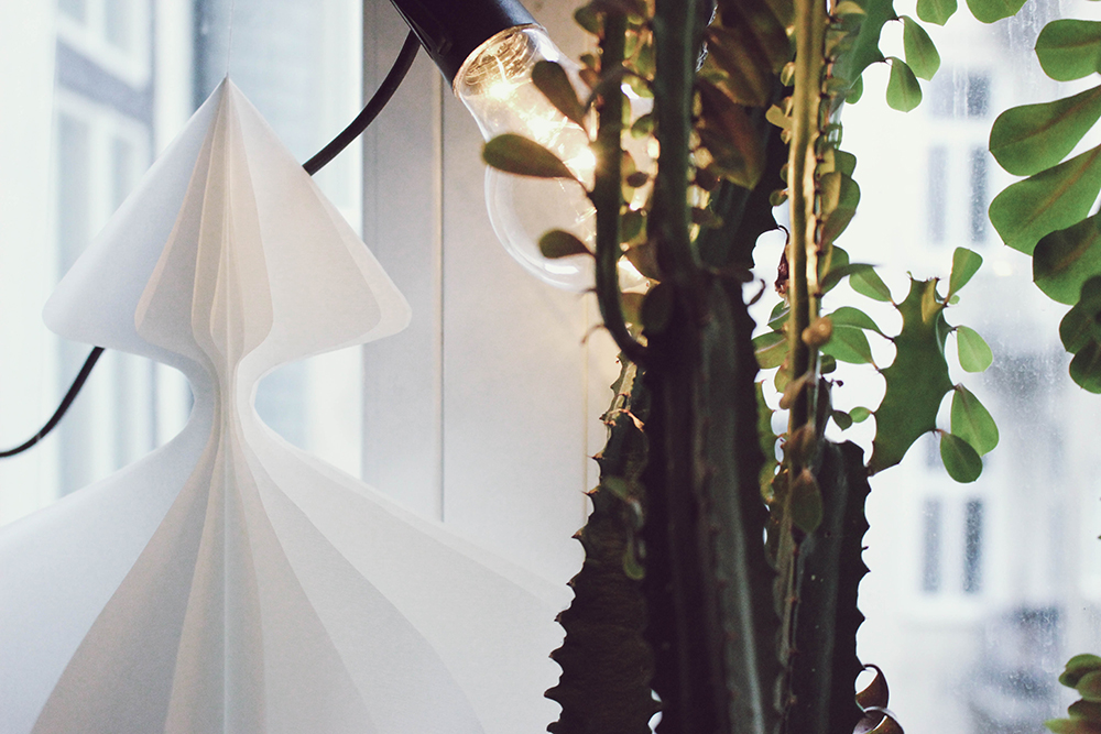 Giant Christmas ornaments made of transparent Enduro Ice paper