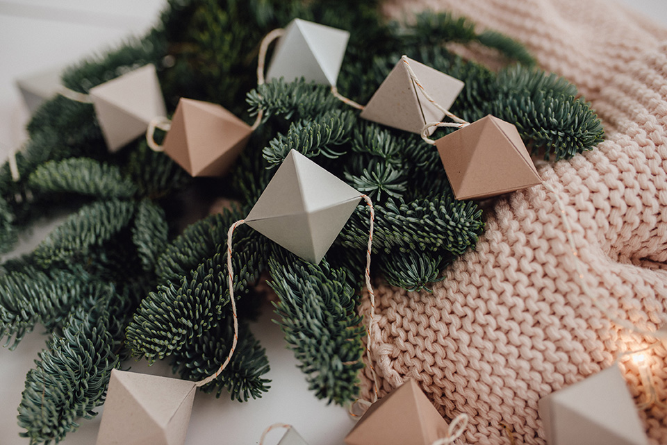 Charming Christmas DIY Inspiration by Edinas Paper