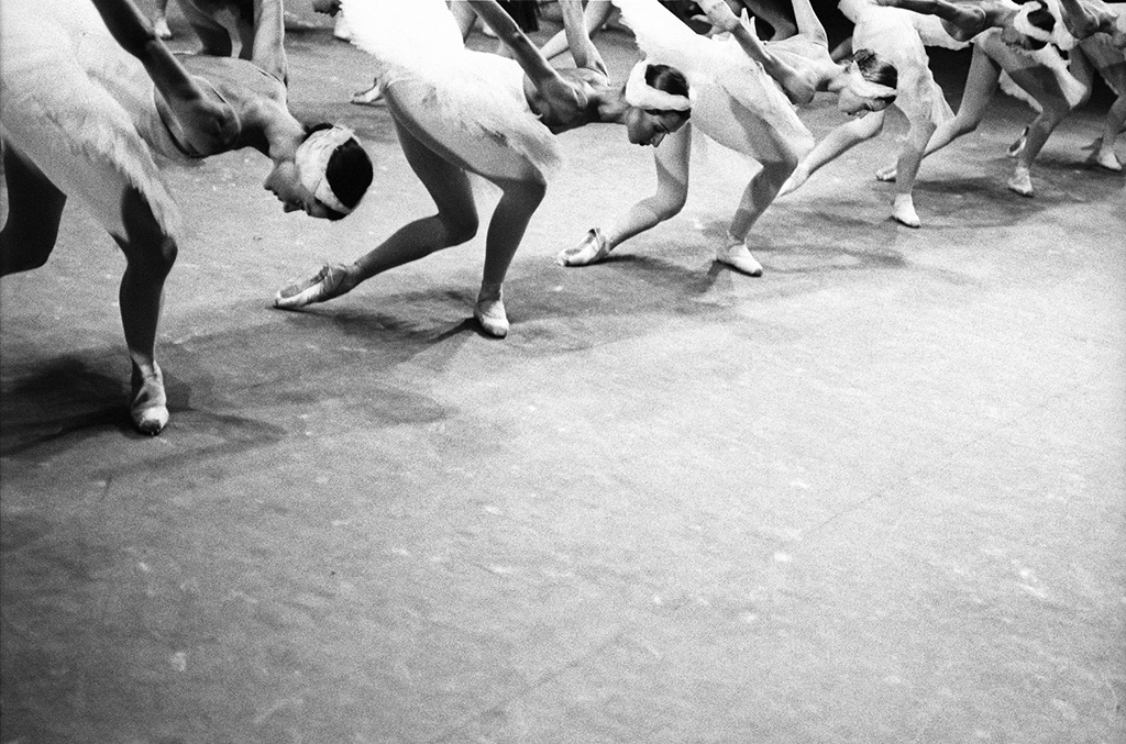 Sasha Gusov's Photographs Of The Bolshoi Ballet Made Into A Calendar