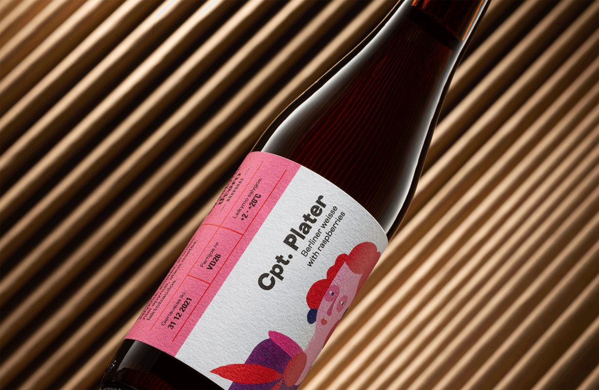 Hand-Painted Labels for Vasaknai Craft Beer by FOLK Design Agency