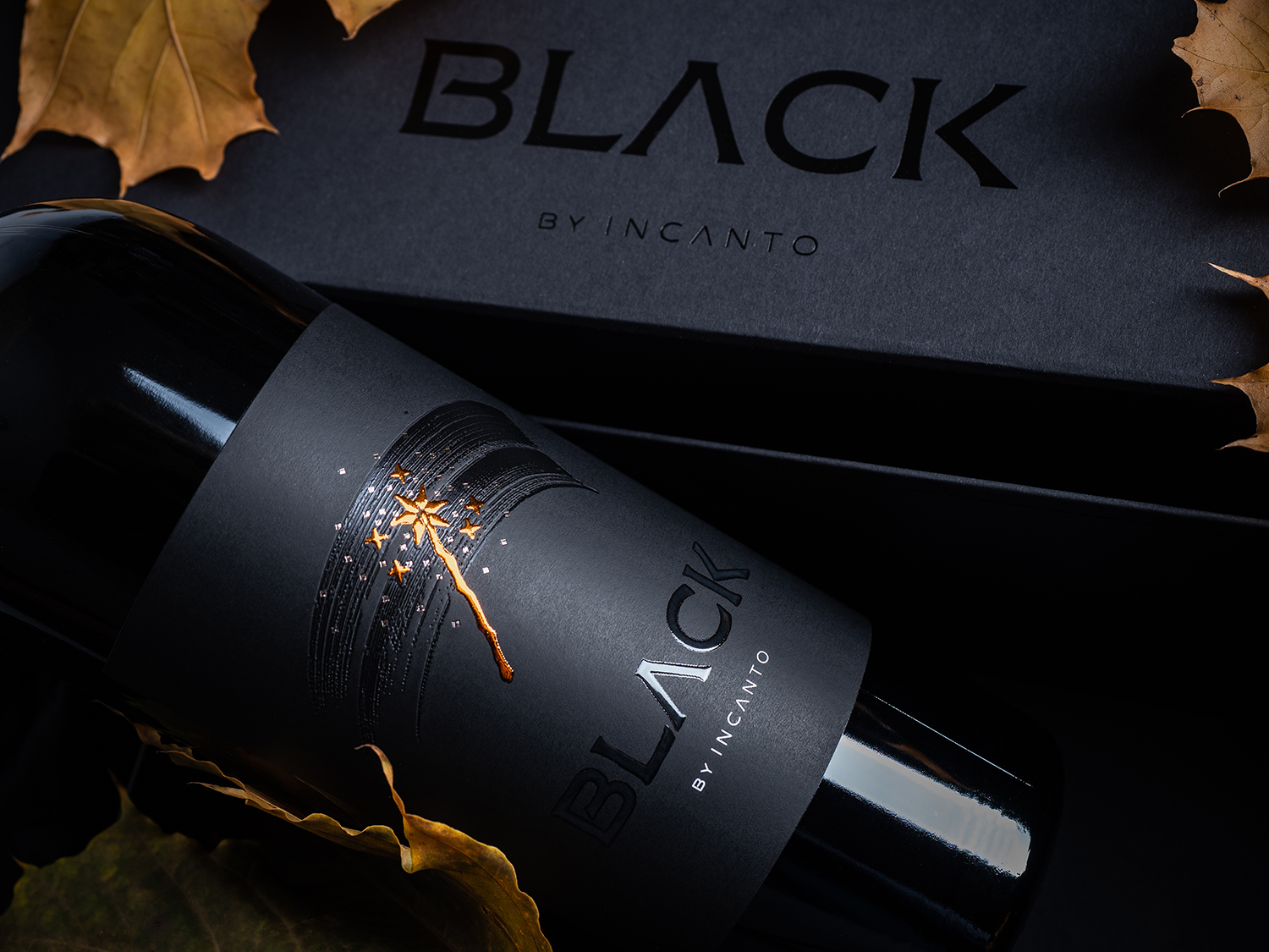 The Incanto Black Branding & Packaging Shows The Enchanting Power of Wine