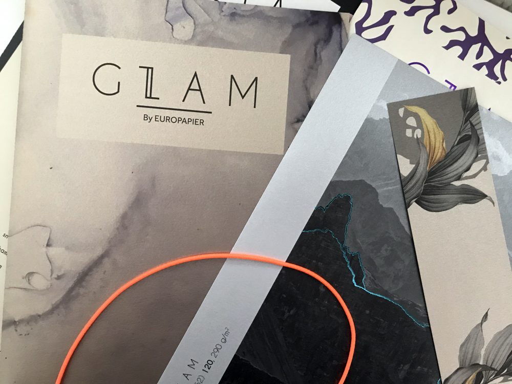 Glam Brochure detail