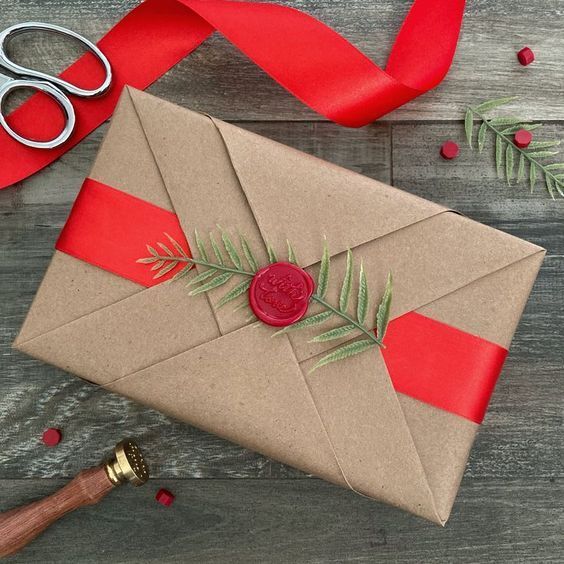42 Creative Ways To Wrap Your Holiday Gifts With Traditional
